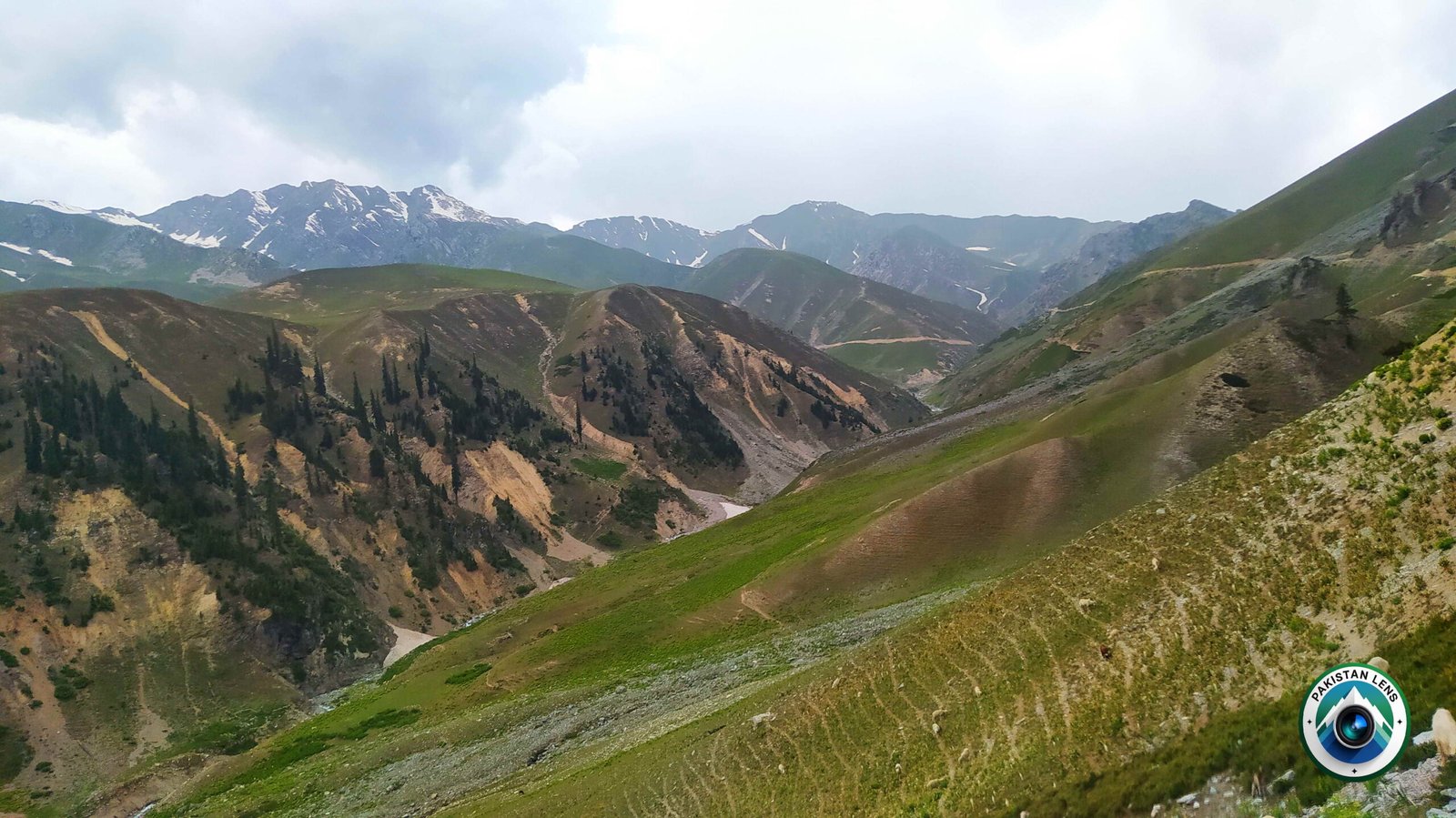 Valley overlook view on the way to Badagoi Top in Kumrat Valley.